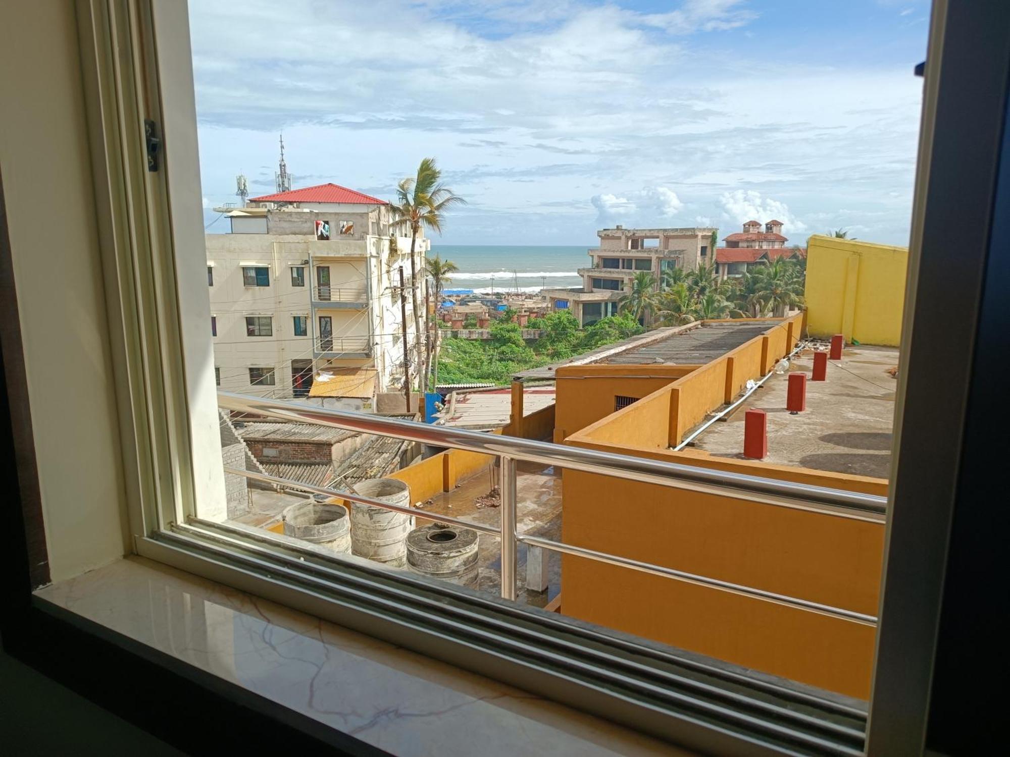 Mom Hotel - Unit Of Mom Hotel Puri Luaran gambar