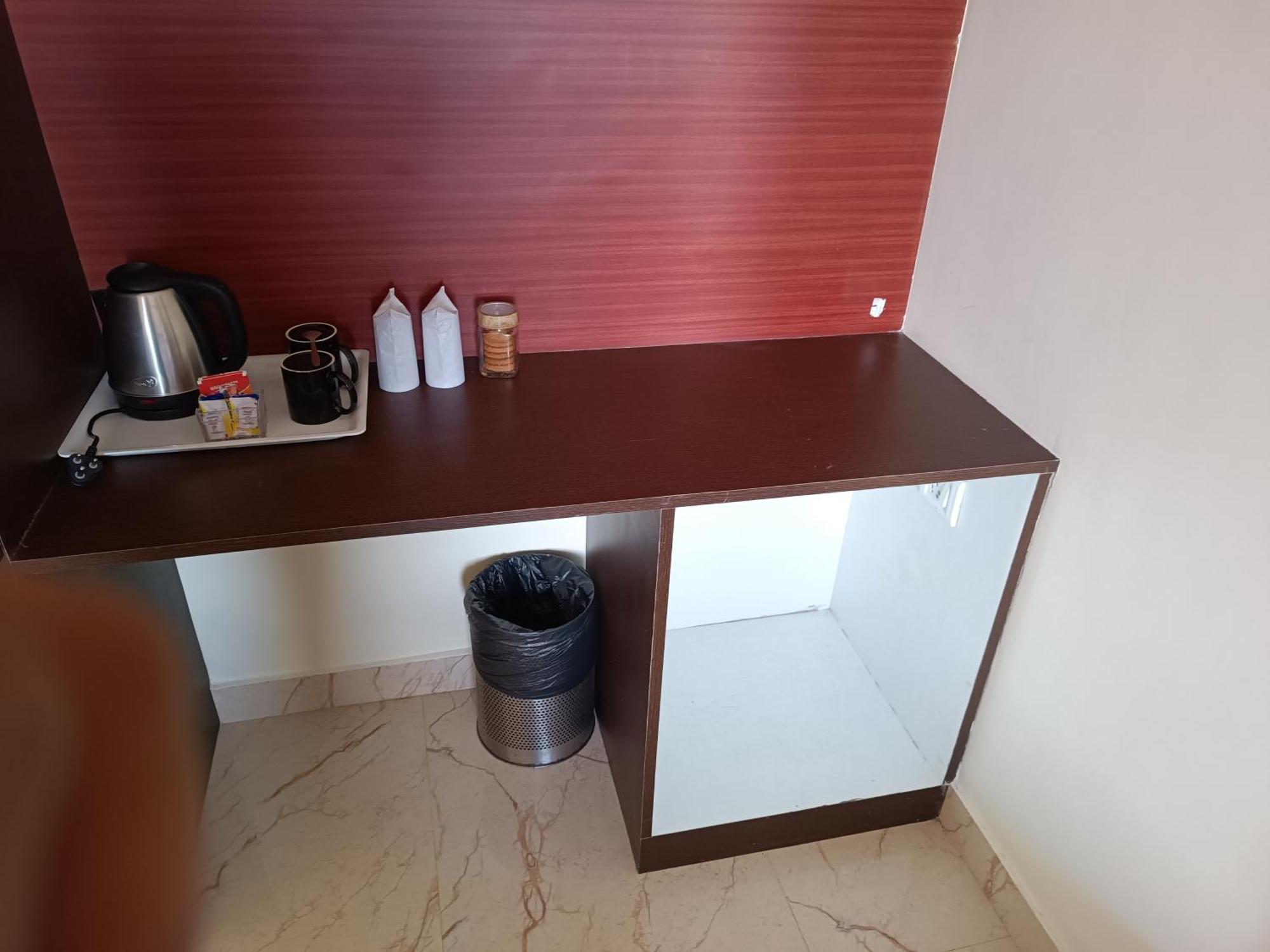 Mom Hotel - Unit Of Mom Hotel Puri Luaran gambar